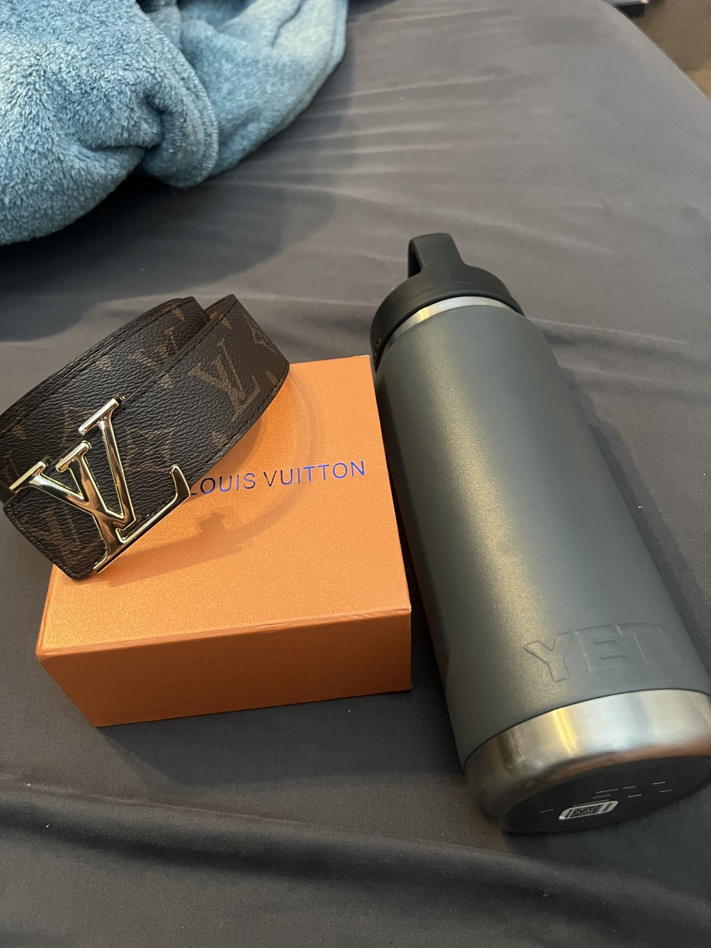 Belt / Bottle 