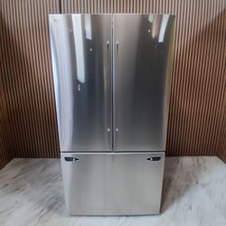 LG 27 cu. ft. Smart Counter-Depth MAX(TM) French Door Refrigerator with Internal Water Dispenser, Ice Maker, Door Cooling Plus, Wi-Fi Enabled - Stainl