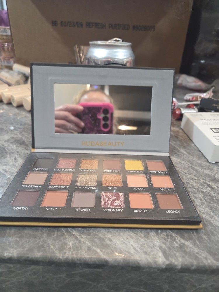 Sephora , Huda BEAUTY. EYESHADOW PALETTE