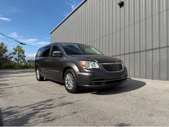 2015 Chrysler Town & Country