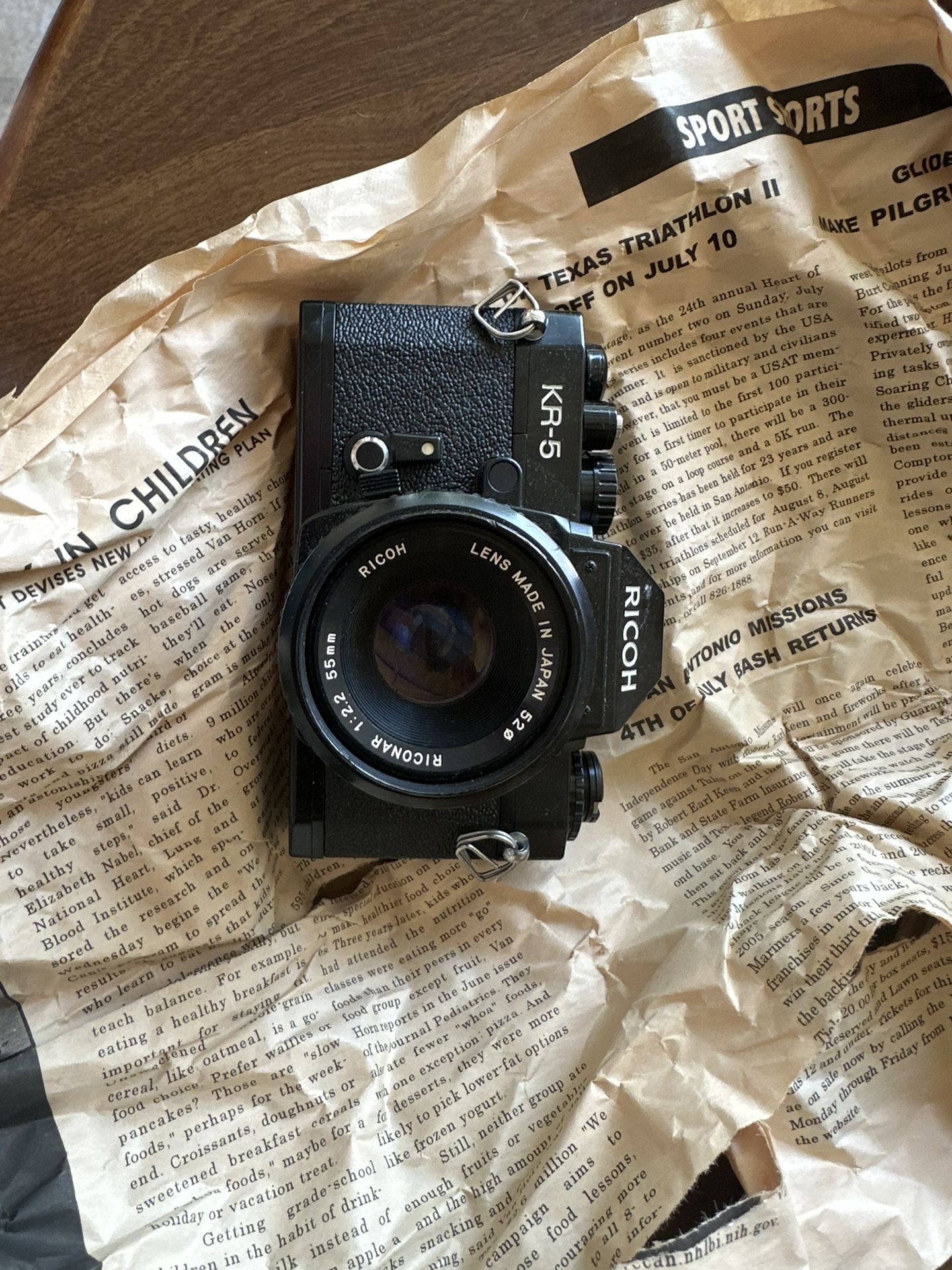 📸 Ricoh KR-5 Vintage 35mm SLR Camera – Late 1970s/Early 80s