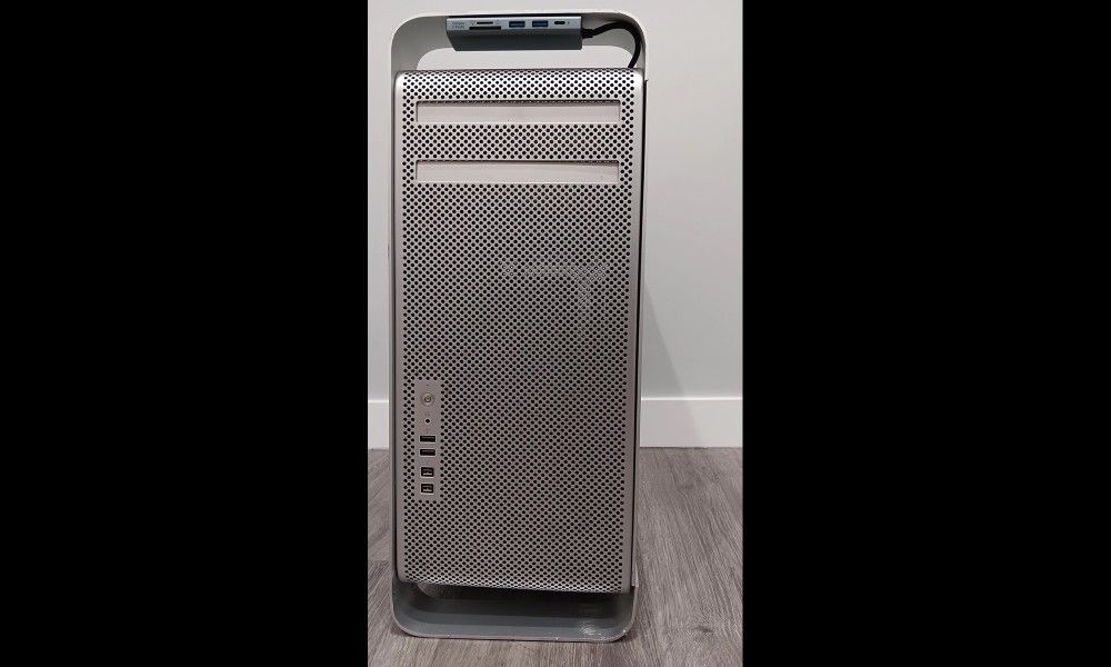 2010 Mac Pro 3.45 Ghz 5,1 Computer - Upgraded + Loaded!... Cheap!