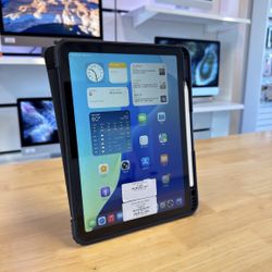 Apple iPad Air (5th Generation) – 256GB – WiFi + Cellular (Unlocked)