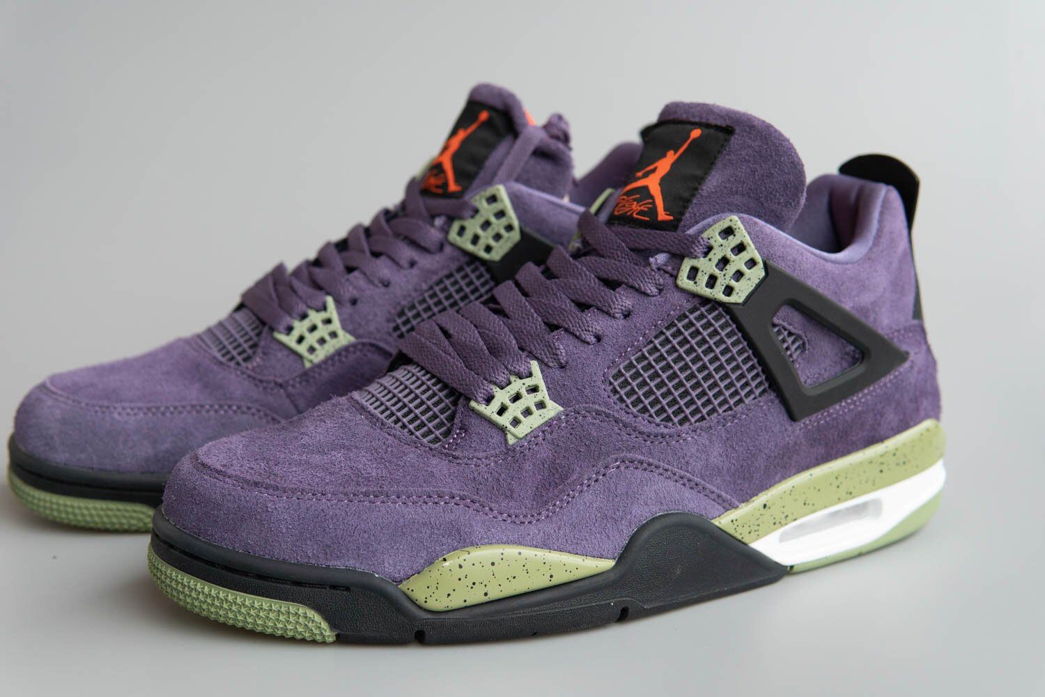 Air Jordan 4 Retro Purple