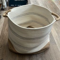 Coiled Rope Basket