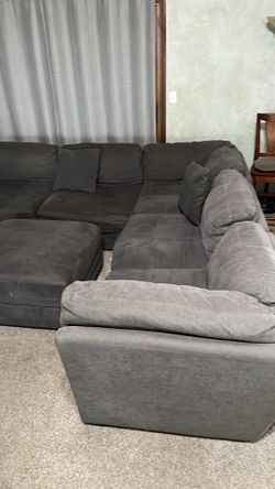 Six piece gray sectional Costco going to dump tomorrow.