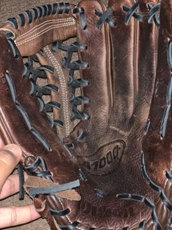 Wilson A1000