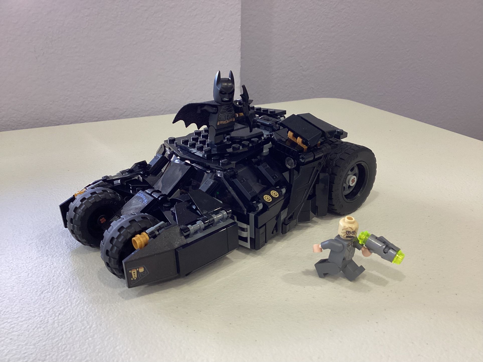 Lego DC Batman Batmobile Tumbler: Scarecrow Showdown 76239