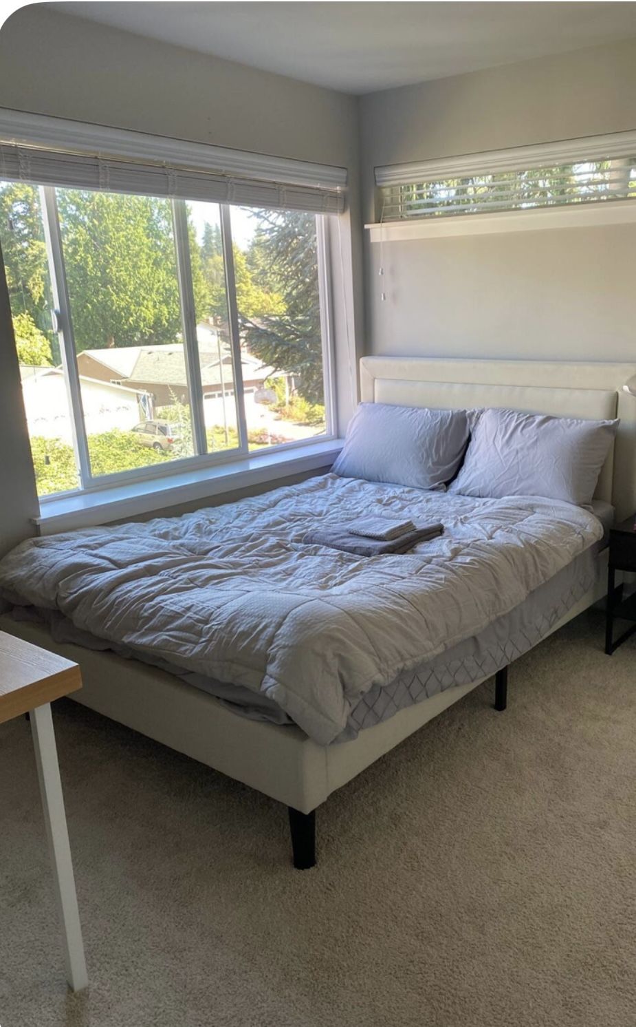 Like New Full Sized Bed Frame and Full Sized Mattress