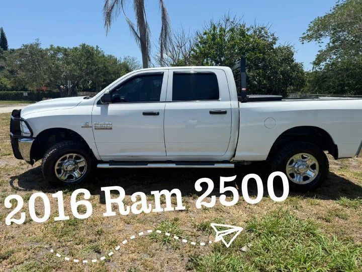 2016 RAM 2500 CREW CAB TRADESMAN