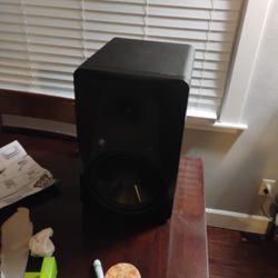 Mackie 8 inch Studio Monitor 