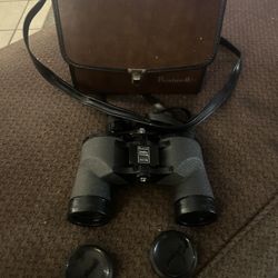 Bushnell Binoculars With Case 