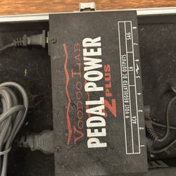 Voodoo Lab Pedal Power 2 Plus – Professional Pedalboard Power Supply
