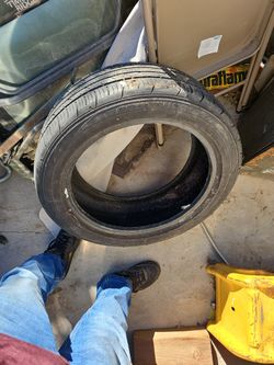 Protruding  Tire  225/50/18
