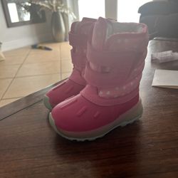 Snow Boots Size 5 Toddler