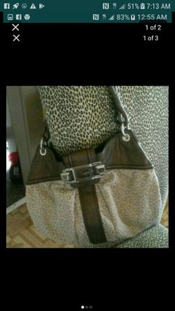 guess purse .