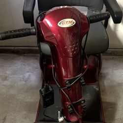 CTM Mobility Scooter – Never Used – Needs Batteries