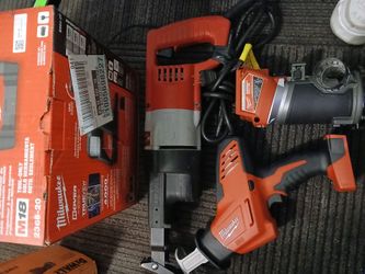 Milwaukee Power Tools