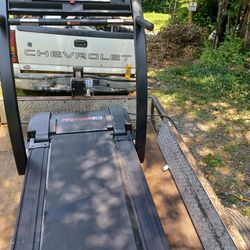 Very nice treadmill everything works excetwenty $150.