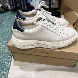 Bruno Marc Sneaker Size 8 