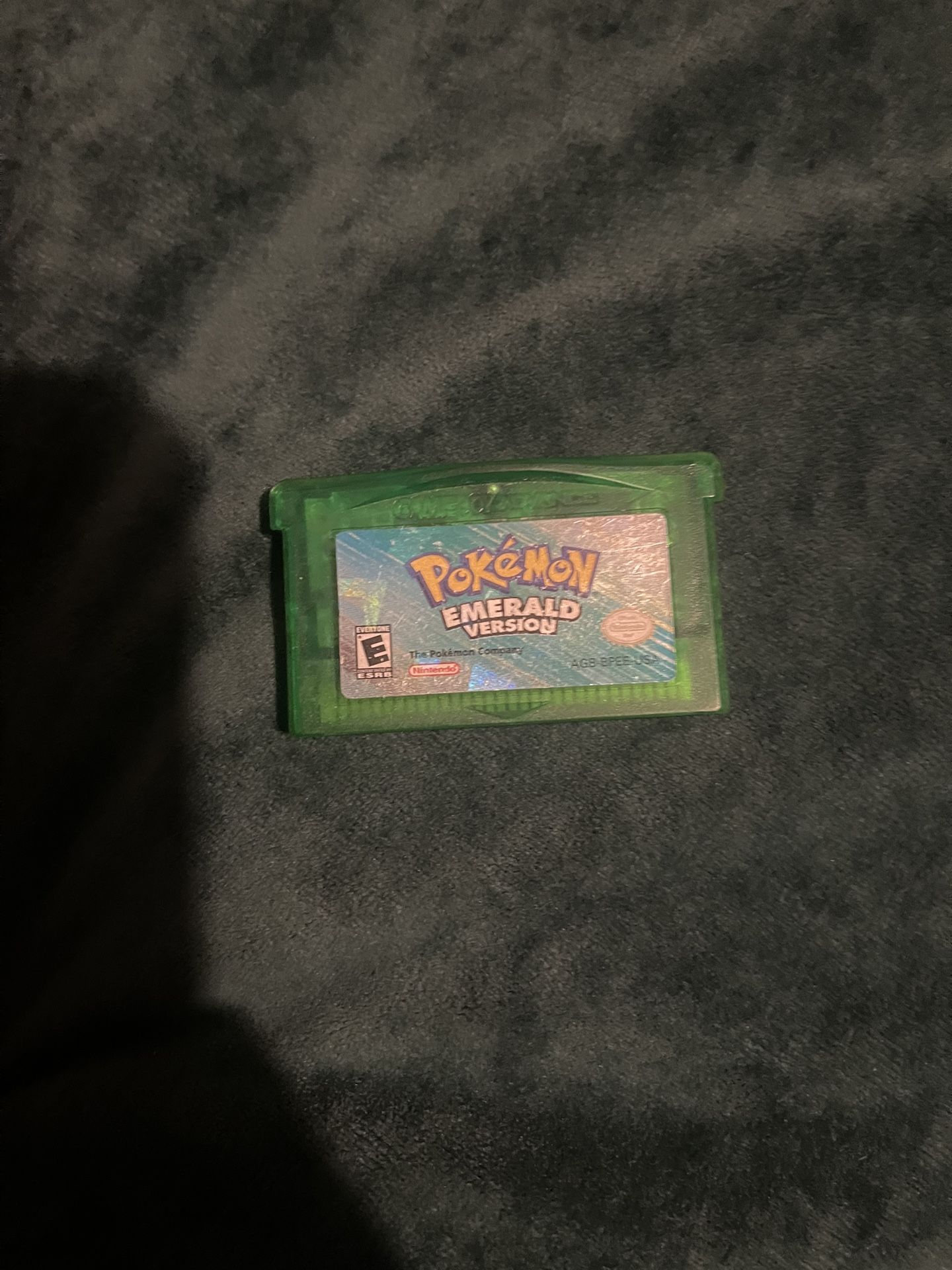 Pokémon Emerald GBA Game. 