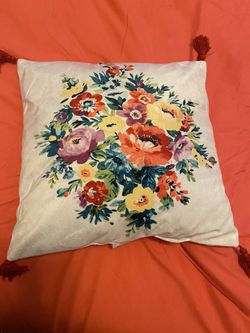 Full/ Queen Size Coral Color Comforter / Small Pillow / 2 Pillow Cases  