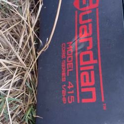 Guardián Model 415 Garage Door