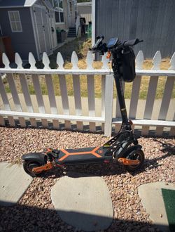 🚀 FOR SALE: Kukirin G2 Max Electric Scooter with Steering dumper installed