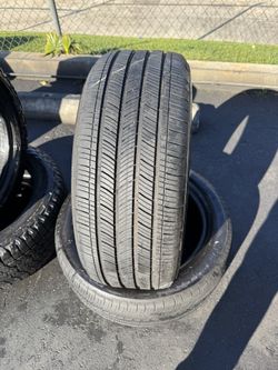 Pair Of Two Tires With Good Thread 225/50R17 Michelin