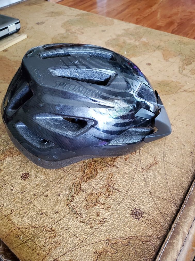 Specialized bike helmet youth