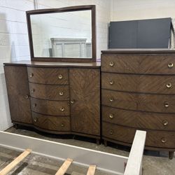 Dresser With Mirror And Chest