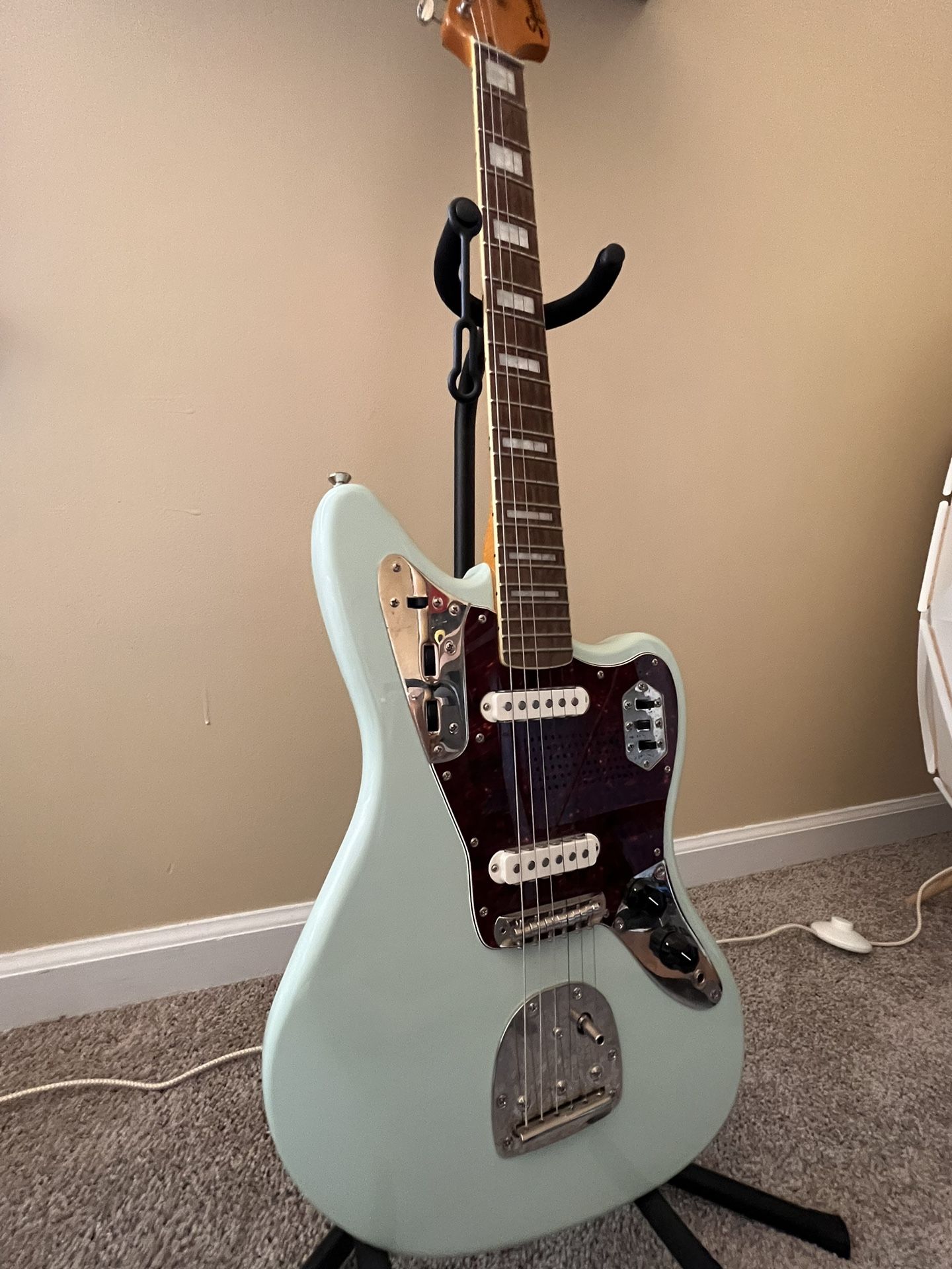 Squier Jaguar Vibe 70’s Surf Green