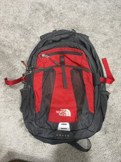 The North Face Backpack Recon Red Laptop Sleeve Hiking Camping Hiking School