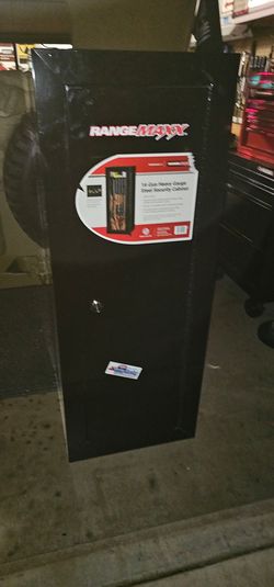 Range Maxx 14 Gun Locking Cabinet Used With Key