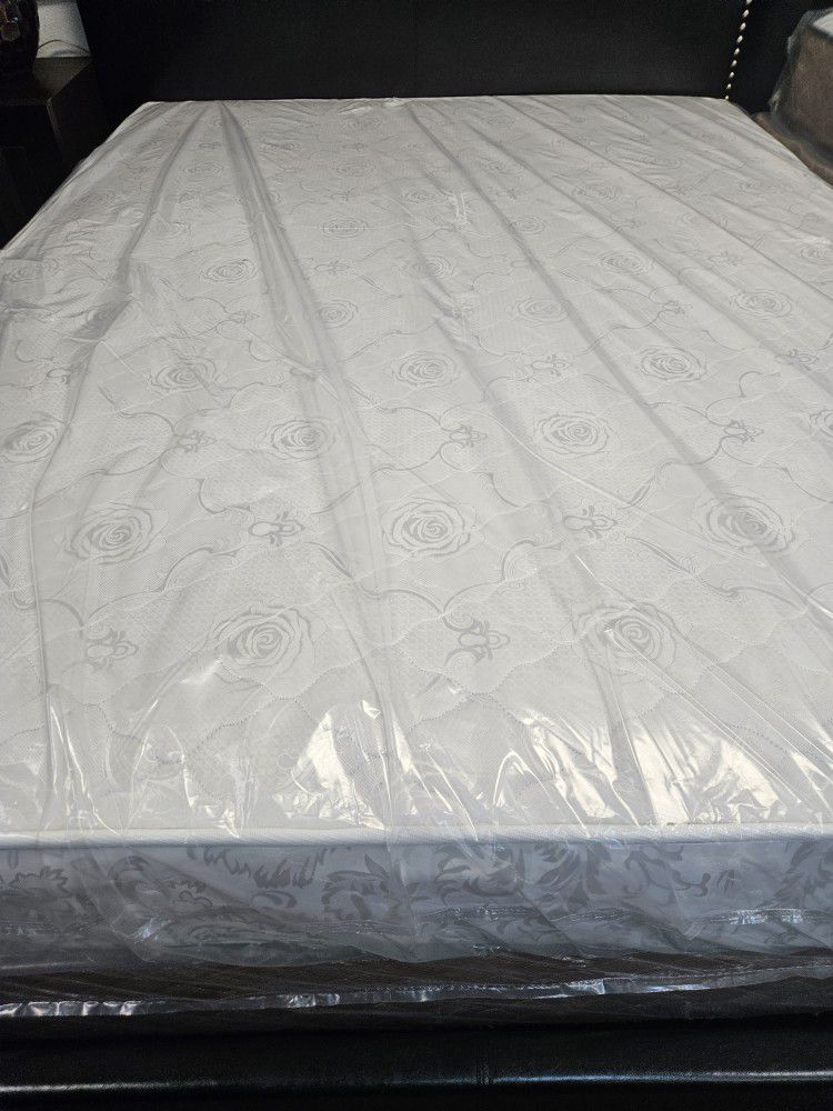 Brand New !!! Full Size  $179 __ Mattress And Box Spring  !!