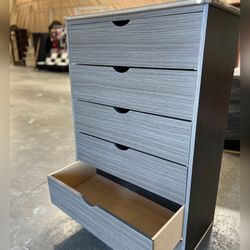 5 Drawer Dresser 