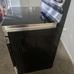 Samsung 30-in Glass Top