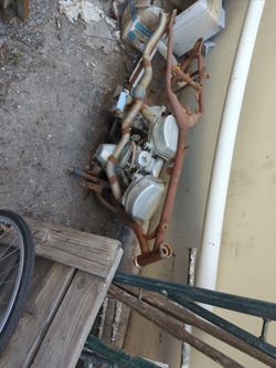 cycle engineering frame with evil panhead engine tops the transmission is all brand new but it's been setting for a while that's for sure engines lock