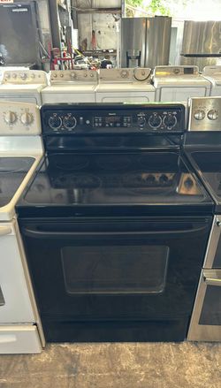 GE Electric Stove Black - GlassTop Large Capacity Oven