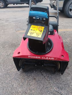 Toro Power Clear Snow Machine