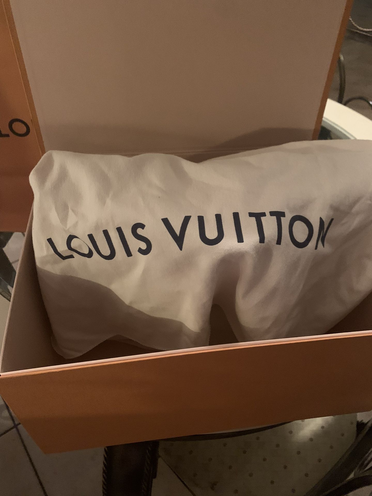Louis Vuitton On The Go Gm Slightly Used for Sale in West Palm Beach, FL -  OfferUp