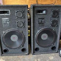 2 Speakers