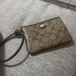 Coach Signature Canvas Wristlet Brown Gold Logo – Authentic – GUC