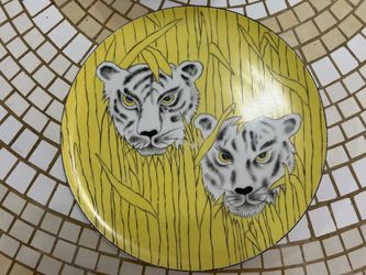 Vintage 1970's Collectible Villa Vanilla Plates
