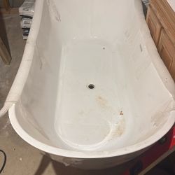 71” Soaker Freestanding Tub New