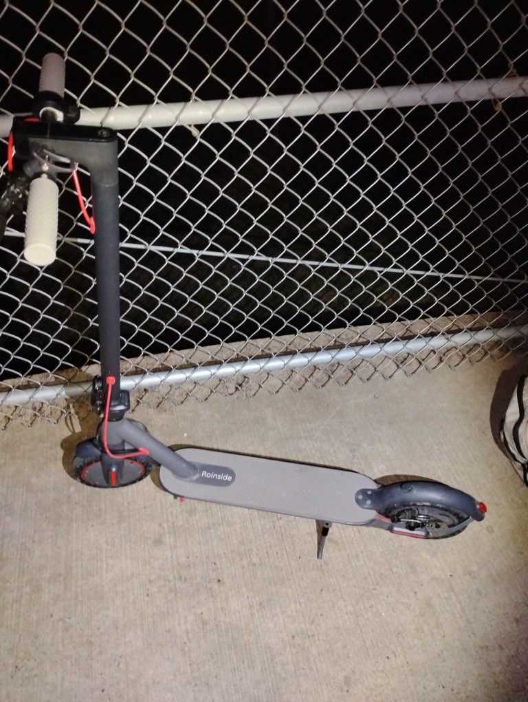 Roinside UP6 Adult Electric Scooter