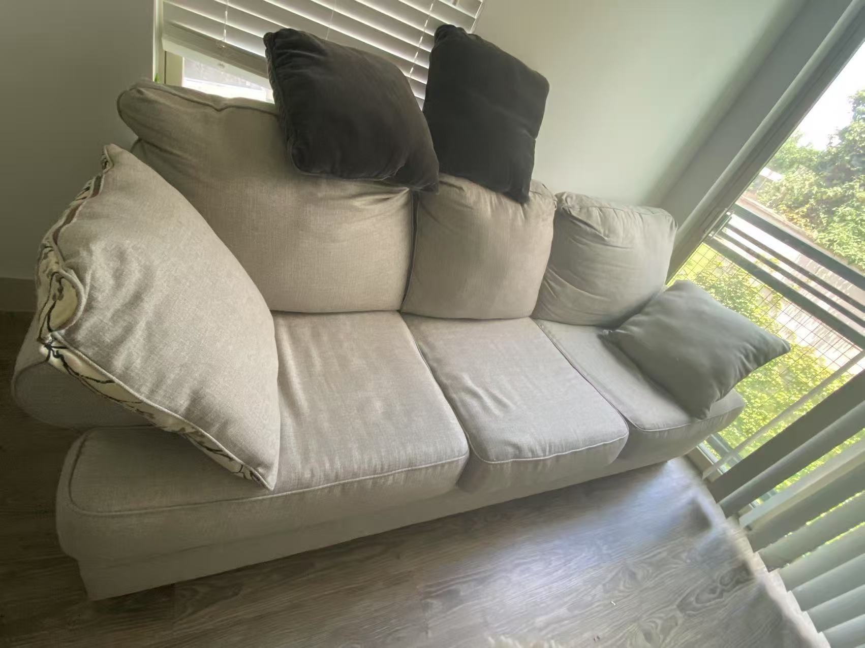 Sofa For Sell