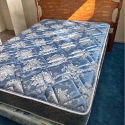 Full Size Sealy Posturepedic Mattress & Box Spring – Like New, Never Slept On
