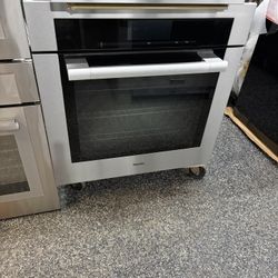 Miele Stainless Steel 30” Oven Electric Contourline M Touch Series