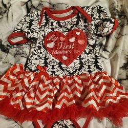 New Valentine's Day Tutu Onsie Sz S